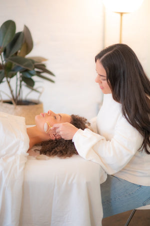 Guasha & Chill Workshop with Lynn Gallagher - Sabbatical Beauty